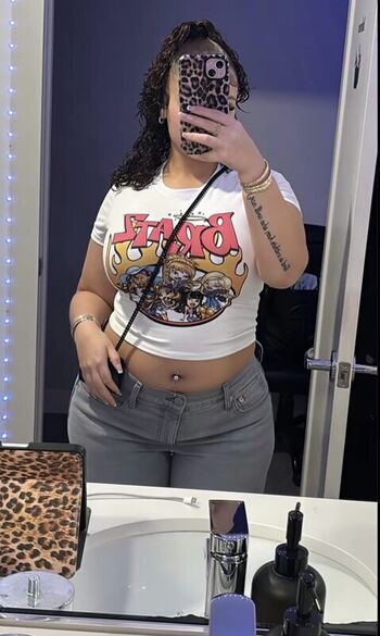 Full leaked Kellyyxoxo private onlyfans photo