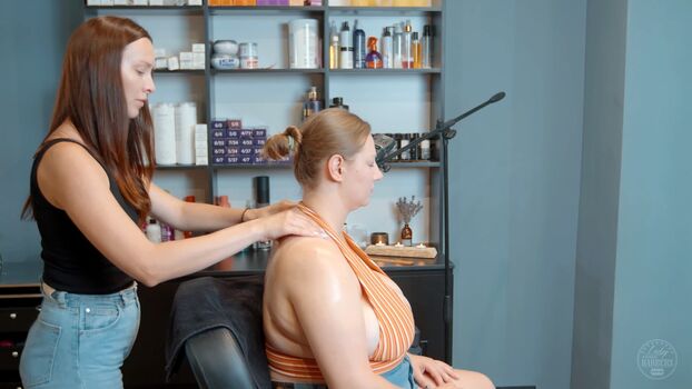 Lady Barbers Asmr