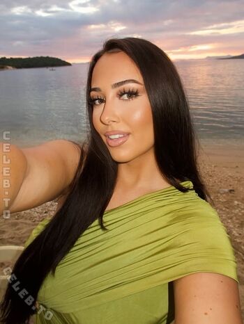 Full leaked Laetitiaconstantina private onlyfans photo