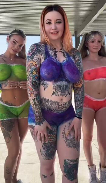 Full leaked Laina bearrknee private onlyfans photo