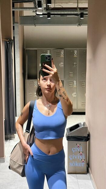Full leaked Lalfizu private onlyfans photo