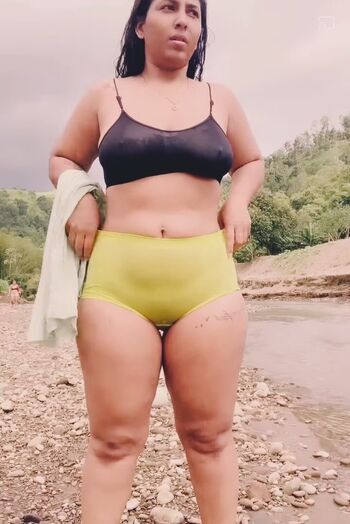 Full leaked Lamaracucha private onlyfans photo