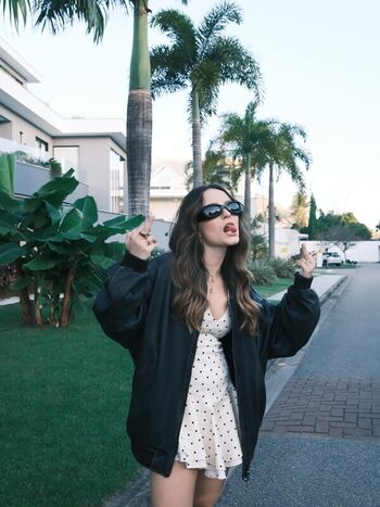 Larissa Manoela