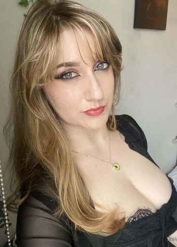 Full leaked Lasciviouslace private onlyfans photo
