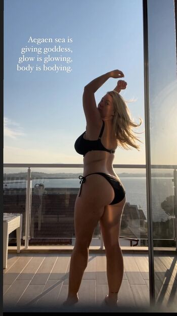 Full leaked Laura katz private onlyfans photo