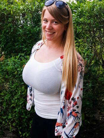Full leaked Laura katz private onlyfans photo
