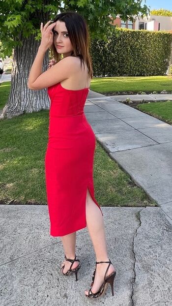 Laura Marano