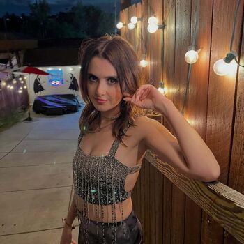 Laura Marano