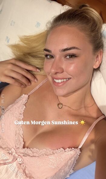 Full leaked Laura pkr private onlyfans photo