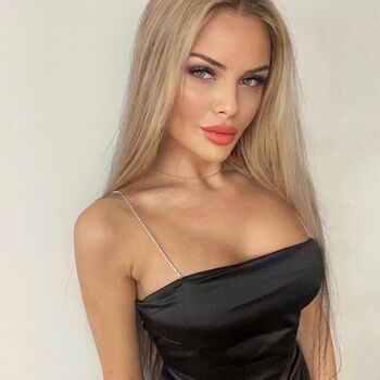 Full leaked Laura vargov private onlyfans photo