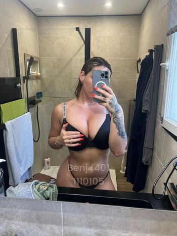 Full leaked Laurine private onlyfans photo