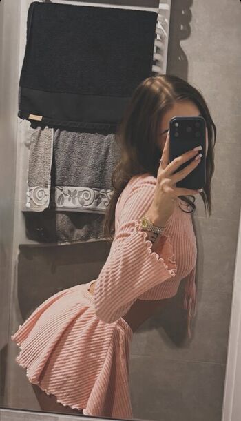 Full leaked Laurkacute private onlyfans photo