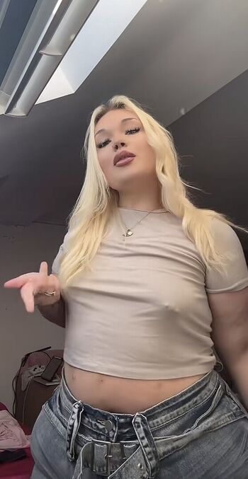 Full leaked Laylakelist private onlyfans photo