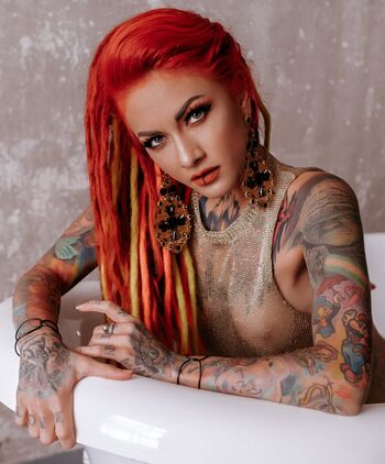 Lena Scissorhands