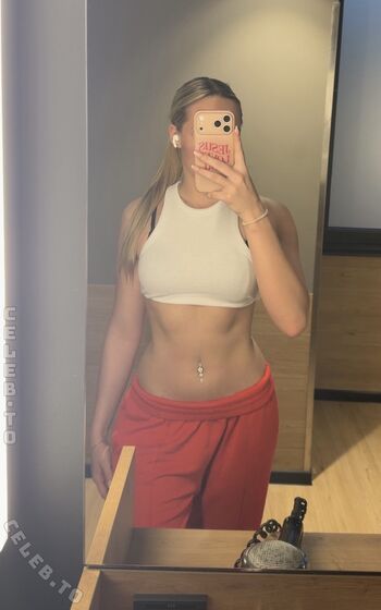 Lenaa8527