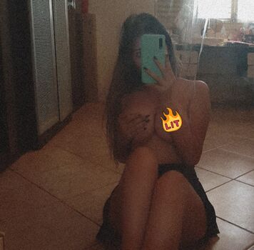 Full leaked Leticia leon private onlyfans photo