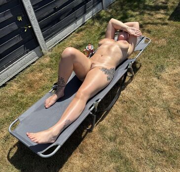 Full leaked Lexixo private onlyfans photo