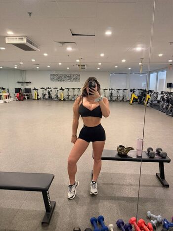 Lexis Deanna