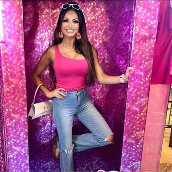 Full leaked Lezza tovar private onlyfans photo