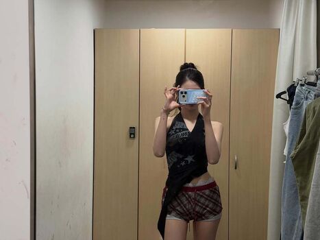 lia_loves___