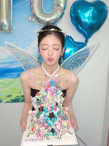 lia_loves___