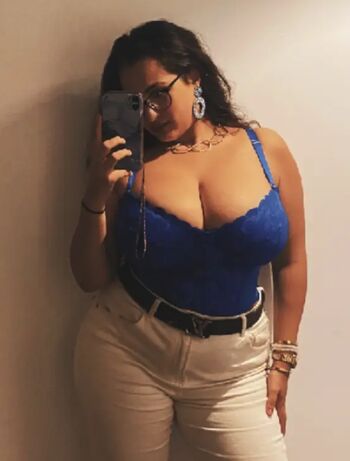 Lili M