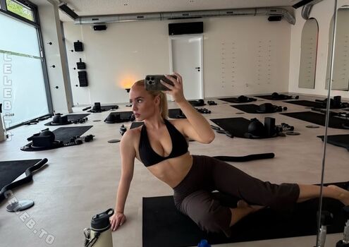 Lilycharlottevoss