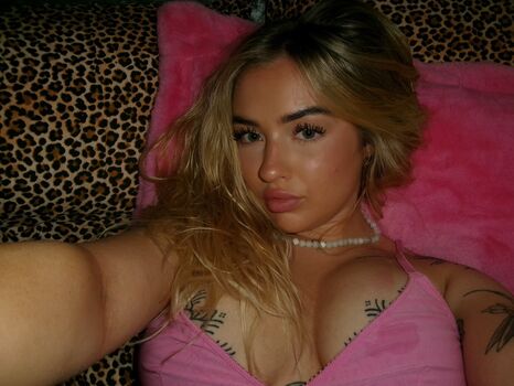 Full leaked Lilyjanexx private onlyfans photo