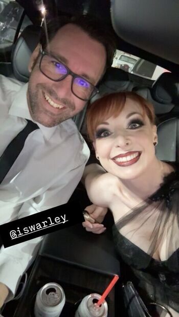 Lisa Foiles