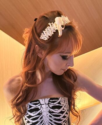 Lisa Foiles