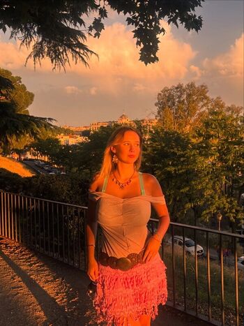 Full leaked Lizzie quinn private onlyfans photo