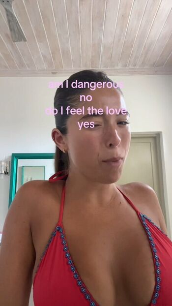 Lola Consuelos