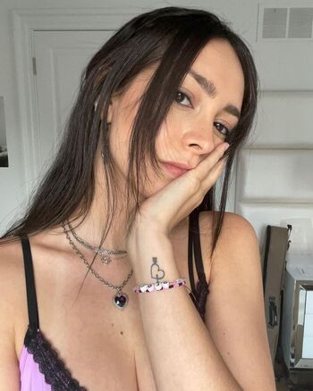 Full leaked Lunasie/ private onlyfans photo