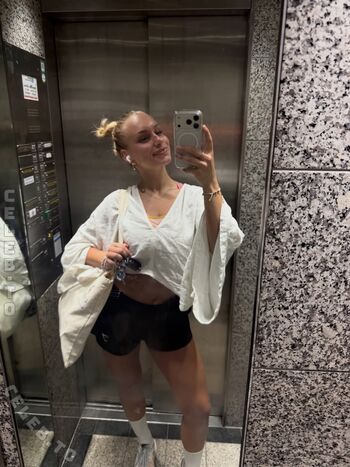 loulou_fbl