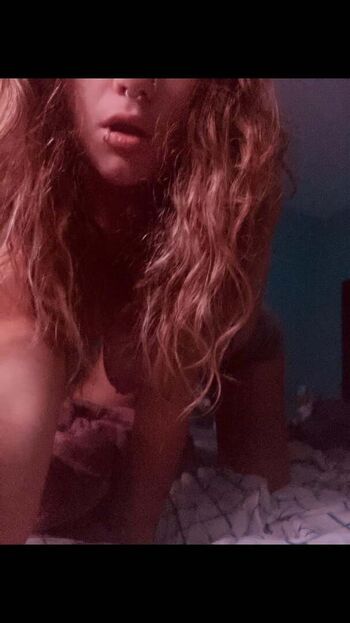 lovleywhitegirl
