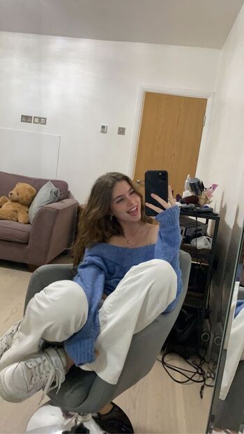 Full leaked Luciaferrato private onlyfans photo