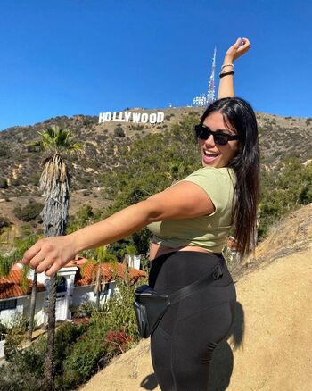 Full leaked Luztorresss private onlyfans photo