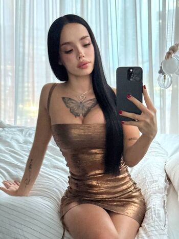 Full leaked Lyna com private onlyfans photo
