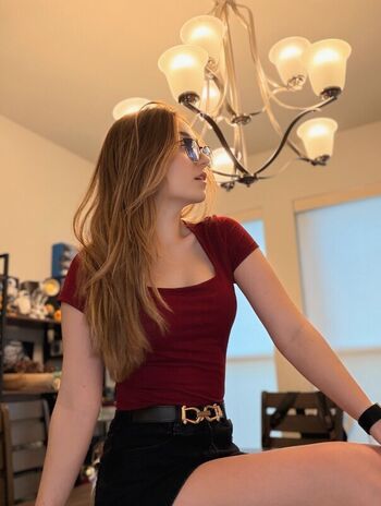 Full leaked Lyssaurora private onlyfans photo