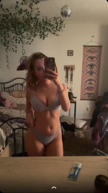 Full leaked Makiya epley private onlyfans photo