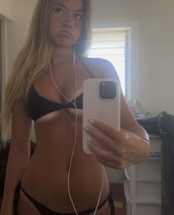 Malia Jeo