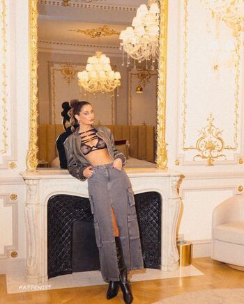 Full leaked Malika menard private onlyfans photo