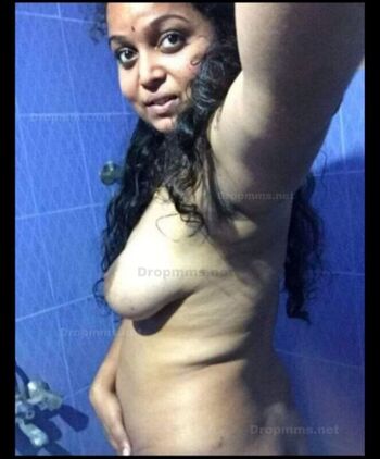 Full leaked Mallu aunty private onlyfans photo