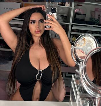 Full leaked Maria mtr private onlyfans photo