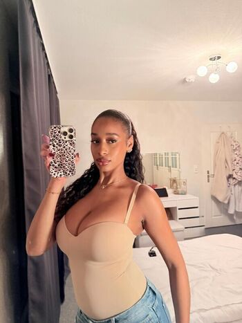 Full leaked Maryyyxlo private onlyfans photo