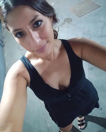 Full leaked Marzz private onlyfans photo