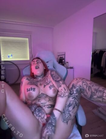 Full leaked Mia fuchs private onlyfans photo