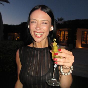 Mia Tomlinson