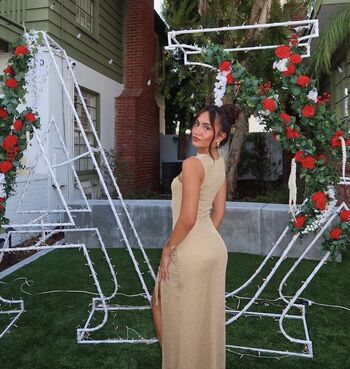 Full leaked Miaarhodes private onlyfans photo