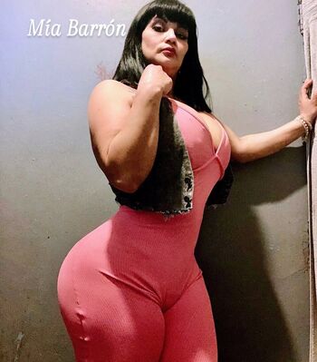 Full leaked Miabarron private onlyfans photo
